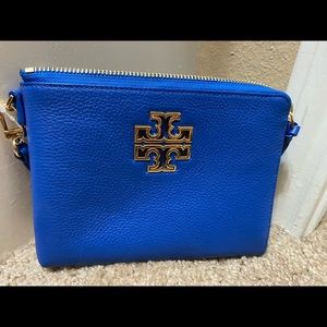 Tory Burch Britton wristlet